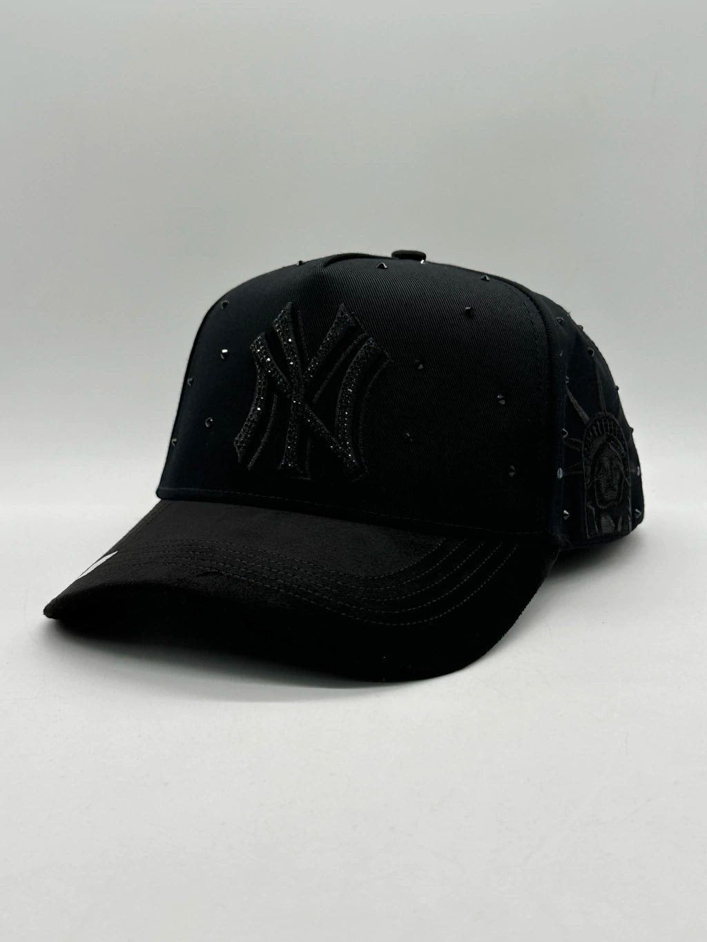 GORRA BIG BOSS NY CRISTALS TOTAL BLACK